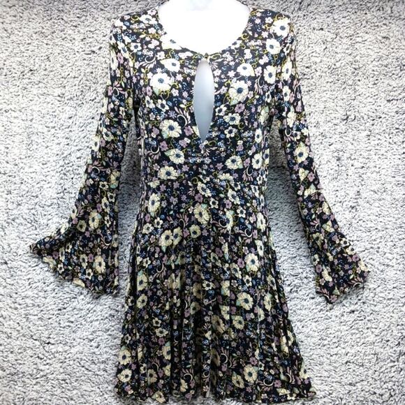 American Eagle Soft and Sexy Midi Women's Small. Floral, Bell Sleeve. Peekaboo. - Picture 1 of 10
